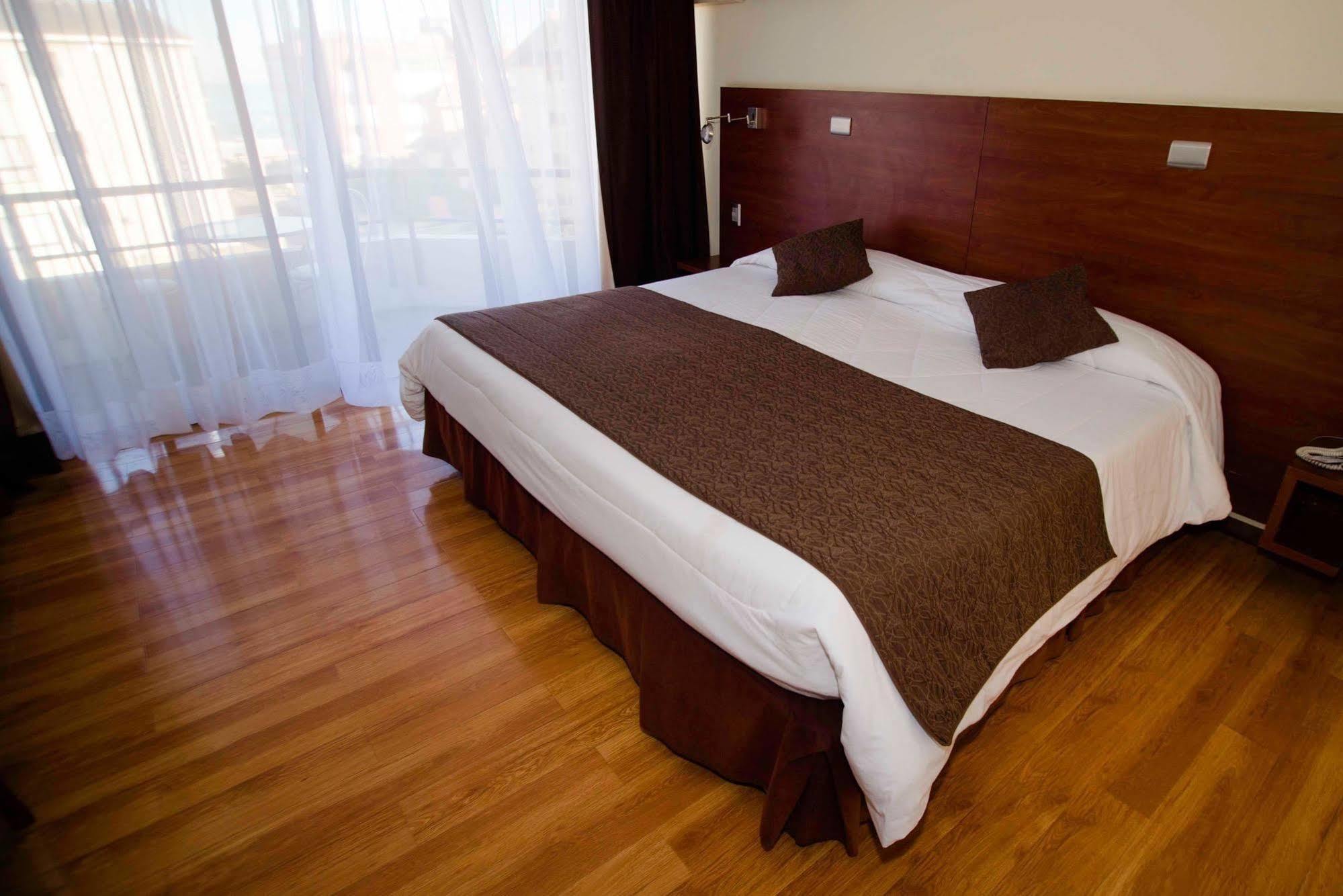 Pieros Hotel Vina del Mar Esterno foto